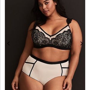 Torrid matching lace bralette & underwear